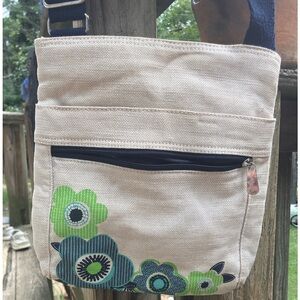 Crossbody bag by thirty-one